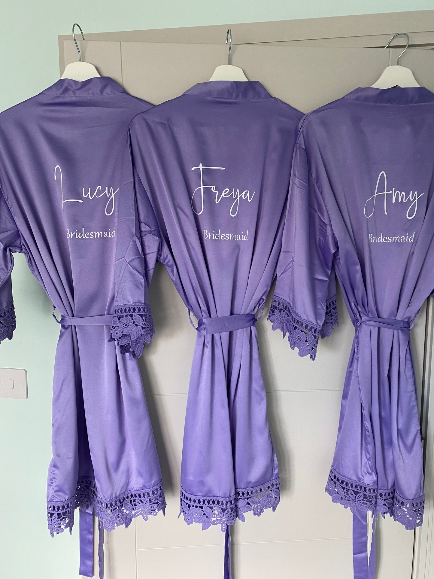 Deluxe Bridal Party 'Lace Robe' Gift Package